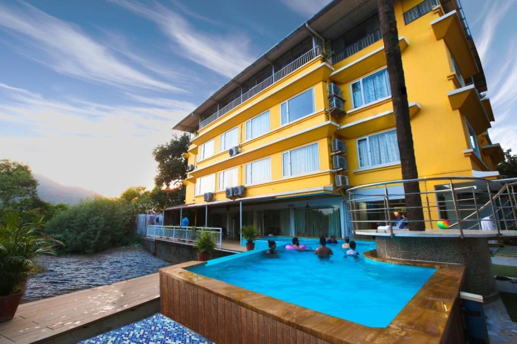 Lake View Resort Lonavala Dış mekan fotoğraf
