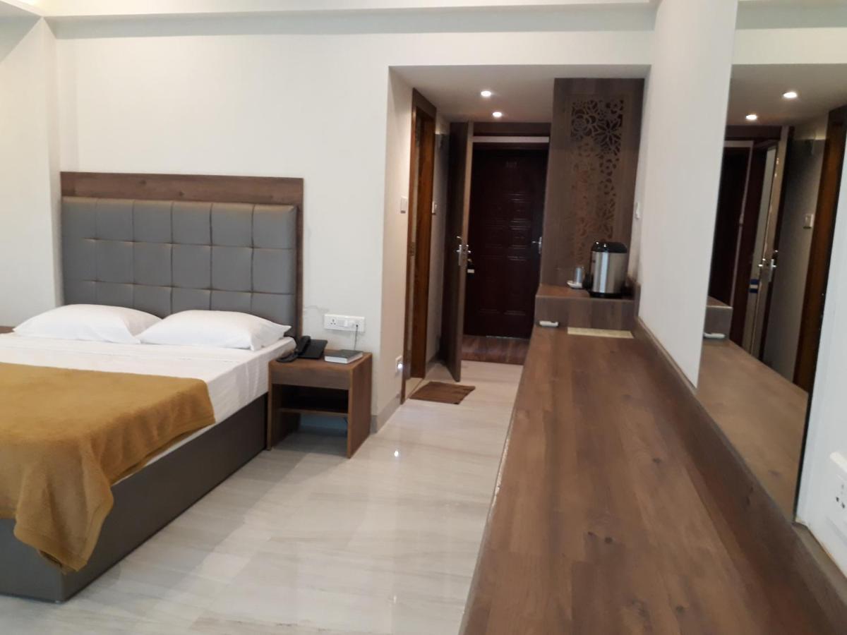 Lake View Resort Lonavala Dış mekan fotoğraf