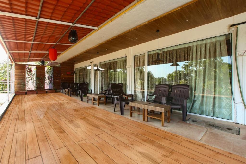 Lake View Resort Lonavala Dış mekan fotoğraf